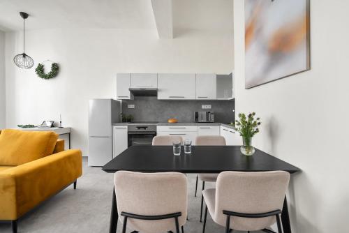 Κουζίνα, Enjoy Downtown Boutique Apartments #13 by Goodnite cz in Brno