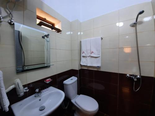 VILLA 53, Tirana (foto 8)