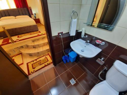 VILLA 53, Tirana (foto 7)