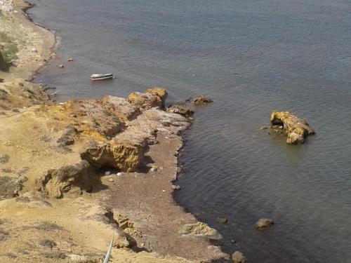 Duplex pied dans l'eau avec magnifique vue sur mer