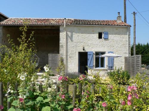 La Petite Maison - Location saisonnière - Chef-Boutonne