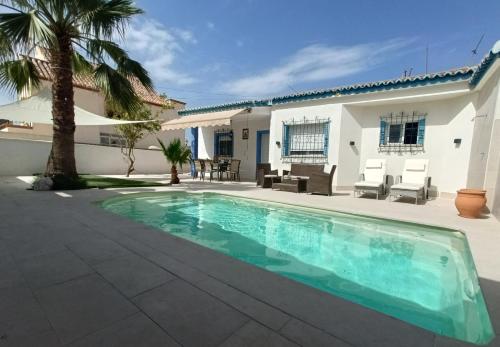 Stunning Villa in Aguadulce, Almería Private Pool 400 sqm area 800m Beach - Accommodation - Aguadulce