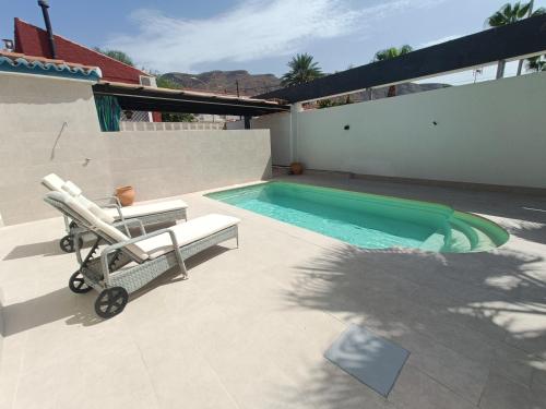 Stunning Villa in Aguadulce, Almería Private Pool 400 sqm area 800m Beach