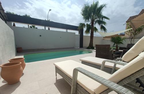 Stunning Villa in Aguadulce, Almería Private Pool 400 sqm area 800m Beach