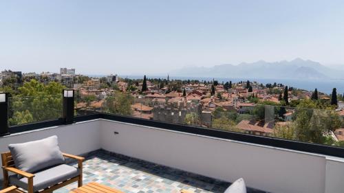 מרפסת, Just Inn City  in אנטליה