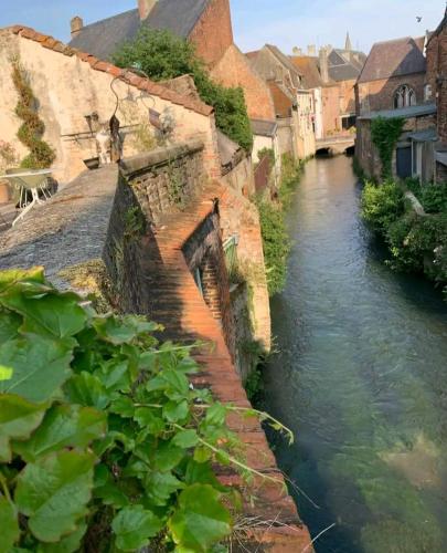 La chambre de Manon – Hesdin, IL