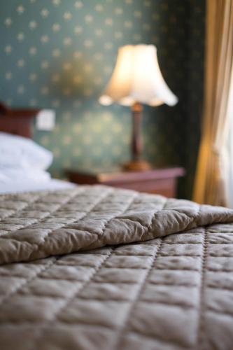 Sheedys Boutique Hotel & Restaurant Stop at Sheedys Country House Hotel to discover the wonders of Clare. The hotel offers a high standard of service and amenities to suit the individual needs of all travelers. To be found at the hotel 