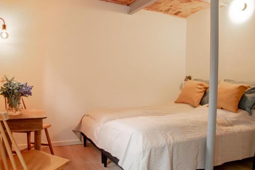 2 twin beds