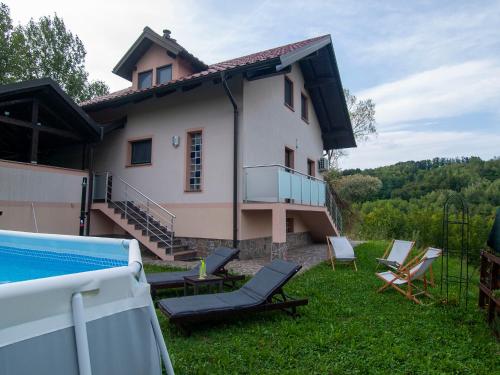 Holiday house Zarja - with sauna and hot tub - Bizeljsko