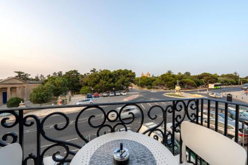 Вид, Domus Boutique Hotel in Мдина