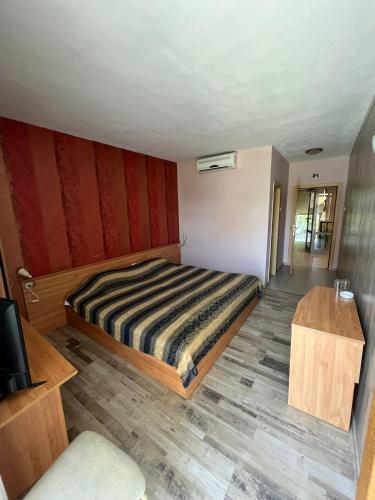 HOTEL KREDO