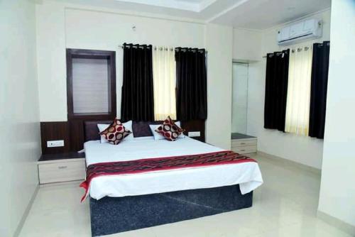 Lemon Wood Lodge Pune