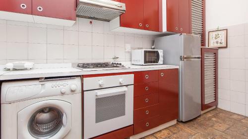 Rental in Rome Santini apartment - image 5