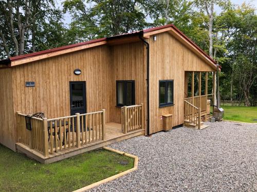 Breckland Lodge 2 with Hot Tub, Highland