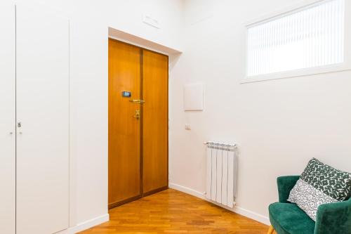 Stanzione Classy Flat at Vomero Central - image 2