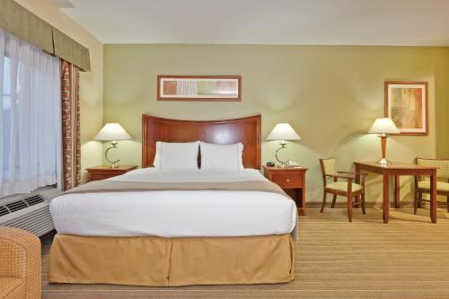 Holiday Inn Express Winfield - Teays Valley, an IHG Hotel