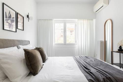 Breezy 2BR Apartment by Marina Flisvos by UPSTREET - image 14