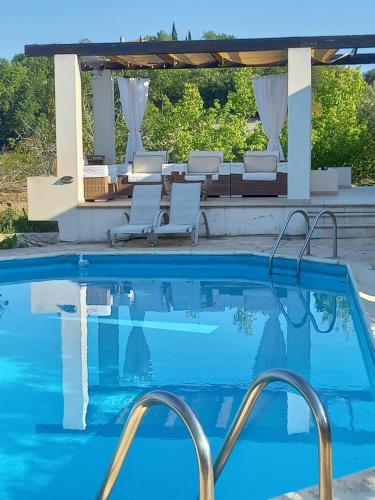 Villa Koumneni in Pano Akourdaleia
