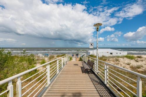 Apartamenty Aquamarina by Renters - image 5