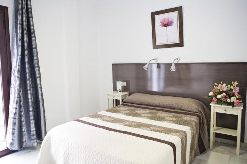 Double or Twin Room with Private Bathroom