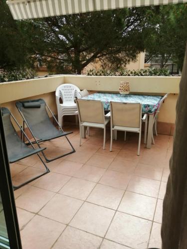 Jolie Appartement a Louer Dans la Pinede a 5mn a Pied de la Plage - Location saisonnière - Argelès-sur-Mer