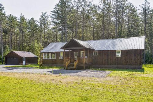 Brantingham Cabin with Porch and Grill On 5 Acres!