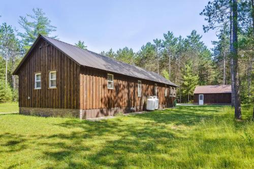 Brantingham Cabin with Porch and Grill On 5 Acres!