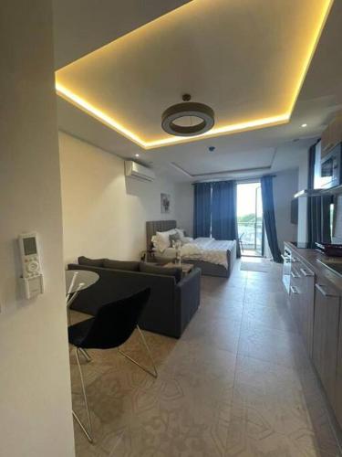 Luxury Cantonments Suite