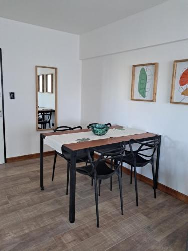 One-Bedroom Apartment image 10