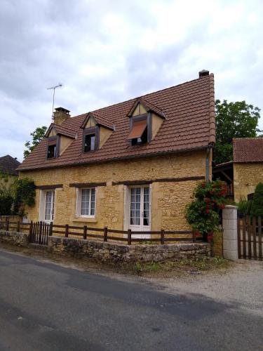 Maison typique du Périgord et du Sarladais - Location saisonnière - Milhac