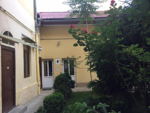 Vivaldi Studios 4