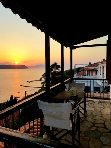 HELGA'S SKOPELOS SUNSET HOUSE