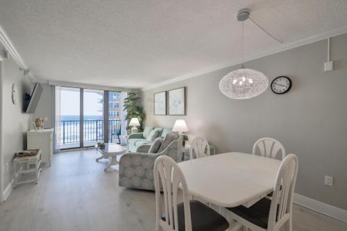 1 Bedroom -1 Bath Ocean View Condo At Ocean Trillium 503 in New Smyrna Beach, USA
