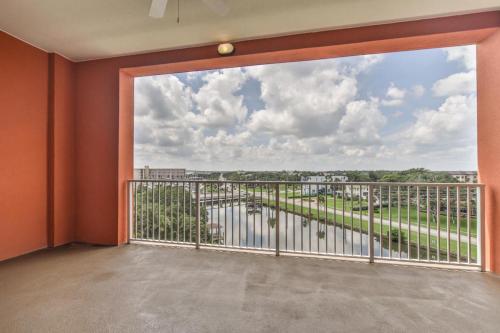 Riverwalk Penthouse With Riverviews - image 2