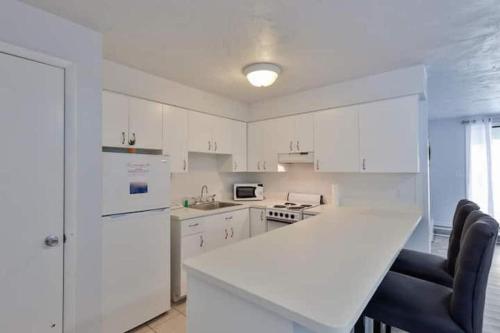 Coastal Waters 210 - 2nd Floor 1 Bedroom With 2 Queen Beds in New Smyrna Beach, USA