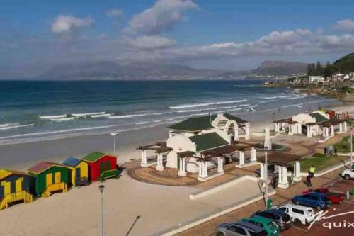 Ocean Breeze, Muizenberg, Cape Town