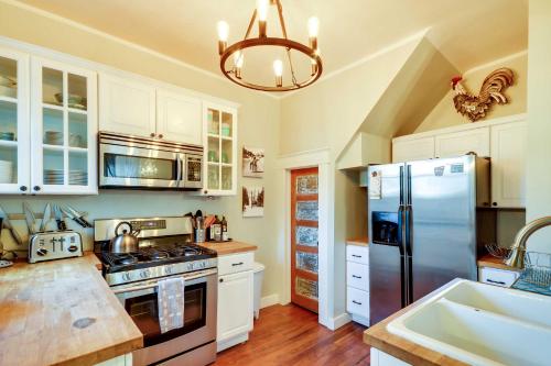 Red Lodge Home on Broadway - 15 Min to Ski Resort! - image 14