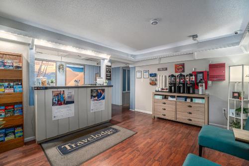 Travelodge by Wyndham Traverse City MI - Accommodation - Traverse City