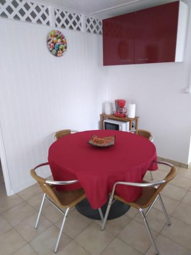 Case rouge, Les Abymes (photo 11)