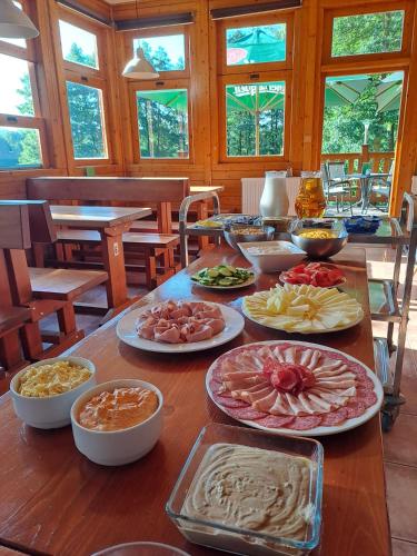 Comida y bebida, Autokemp Komorník Kunžak (Autokemp Komornik Kunzak) in Kunzak