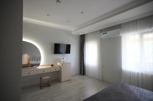 WHITE HOTEL GYUMRI