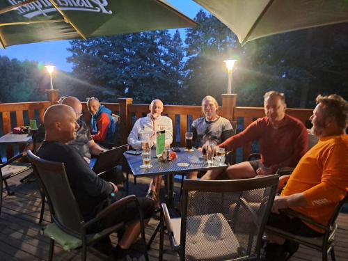 Restaurante, Autokemp Komorník Kunžak (Autokemp Komornik Kunzak) in Kunzak