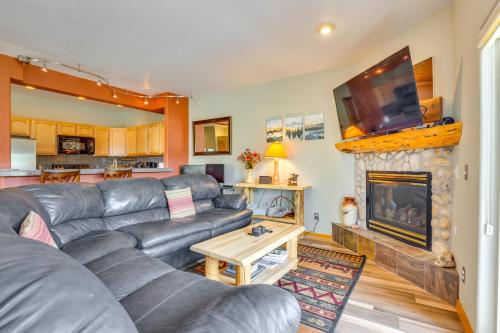 Cozy Condo with View 3 Mi to Winter Park Resort - image 2