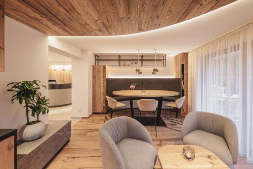 Two-Bedroom Superior Apartment