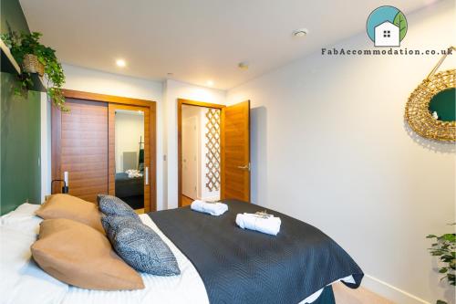 Picture of Amazing Flat-Parking Available-By Fabaccommodation