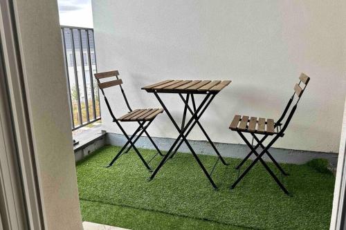 balkon/terras, Appartement Cozy - Quartier résidentiel (Appartement Cozy - Quartier residentiel) in Melun