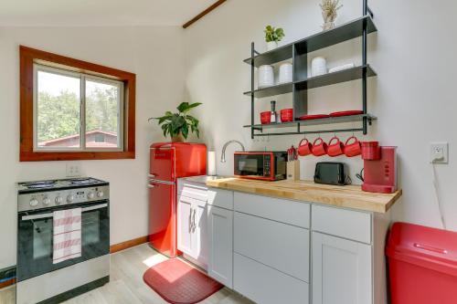 1 Mi to River Pet-Friendly Studio in Milanville! thumb 2