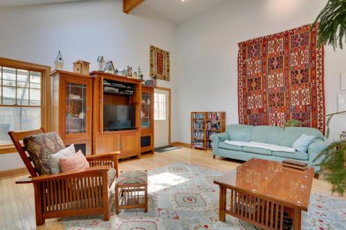 Tannersville Vacation Rental with Pool Table! - Tannersville