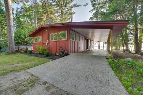 Higgins Lake House with Swimming Dock!