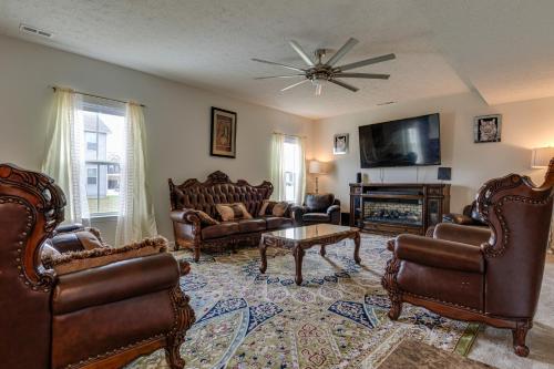 Spacious Home with Fireplace - Near Golf! in Brownsburg (Indiana)